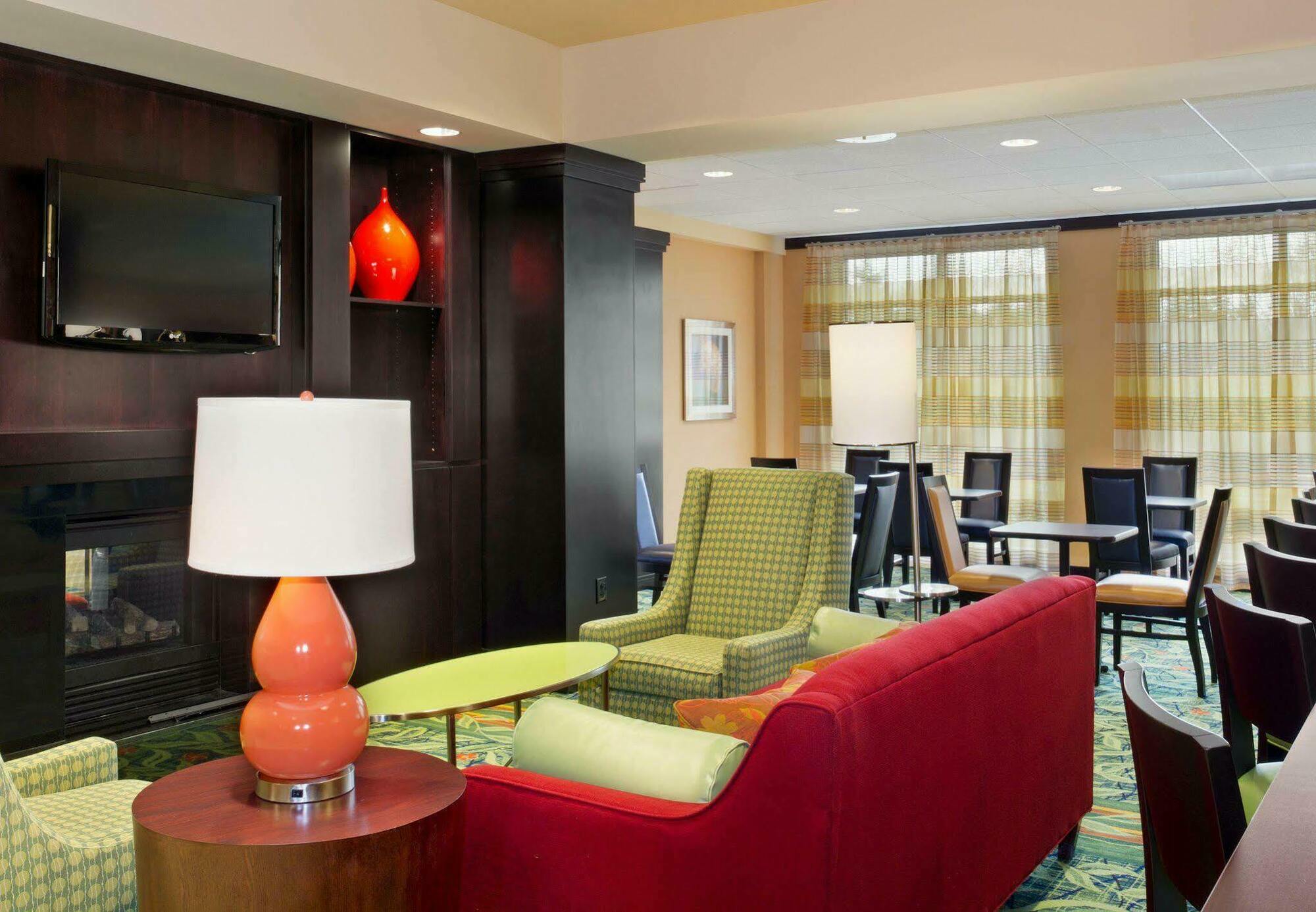 Fairfield By Marriott Tacoma Puyallup Exterior photo